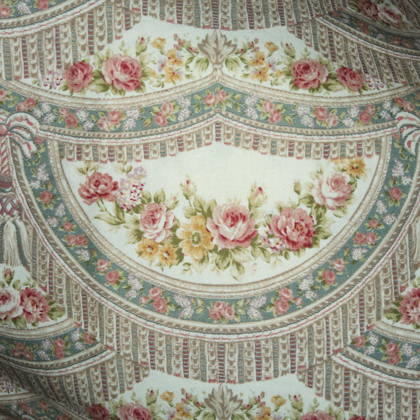Mary Rose Collection MR1090R-16 scallops in blue QUILT GATE