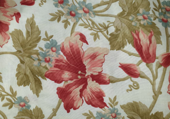 Moda - Roman Holiday by 3 Sisters 3865-11 white hibiscus (White Glove)