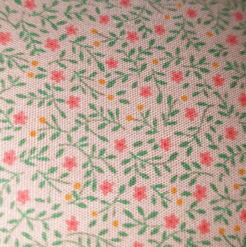 Sevenberry Japan Petite Fleurs Pink Tiny Blooms Robert Kaufman Fabrics 6100