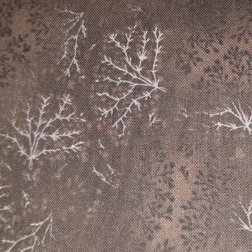 Fusions in Chocolate 5573 Robert Kaufman - dark chocolate branches