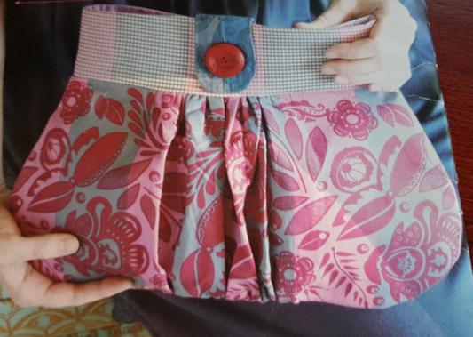 Ruthie Clutch Pattern by Anna Maria Horner