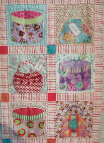 Handbags and Hatboxes quilt pattern by Design house Quilts (Trish Harper)