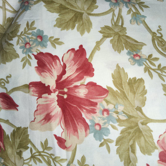 Moda - Roman Holiday by 3 Sisters 3865-11 white hibiscus (White Glove)
