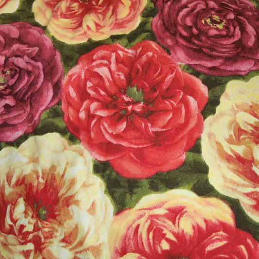 Arabesque" - Exclusively Quilters Classic Cottons Roses - olive"