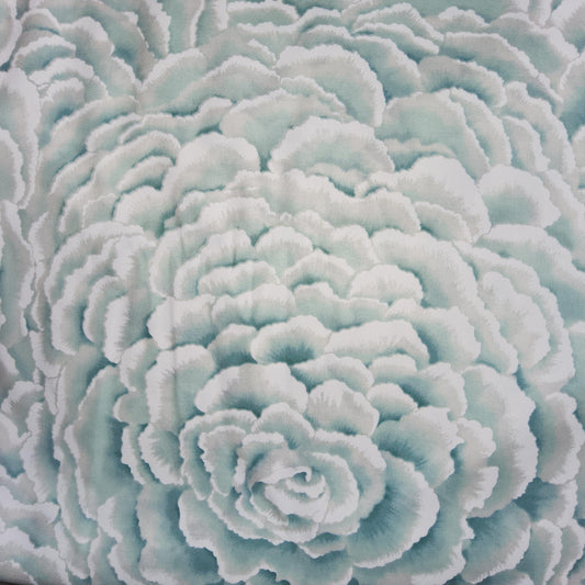 Michael Miller Petals in Ice (light blue) D#CX4350