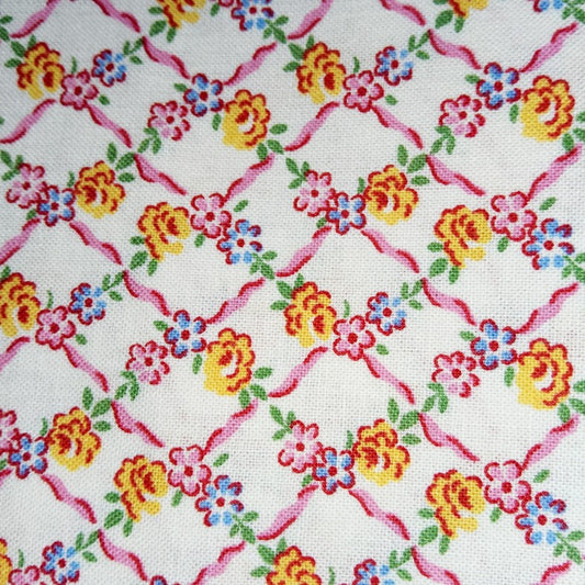 Hooked On Hankies - Lattice Yellow And Pink Flower - RJR FABRICS